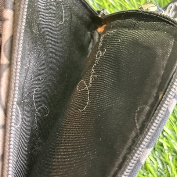 Vera Bradley Quilted Zip Wallet Black Gray Yellow Floral w/ Ring Pull - Picture 4 of 8